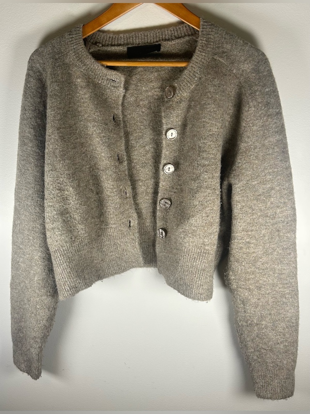 ZARA Women’s Knit Cardigan Sweater Size L Grey Soft Cropped Button Up
